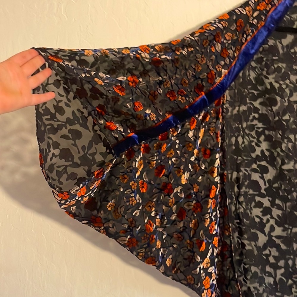 Floral Butterfly Sleeve Cardigan - Picture 4 of 6
